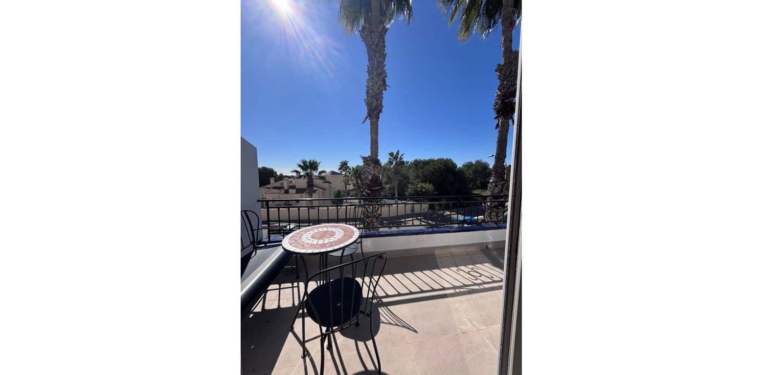 2 bedroom Apartment for sale in Villamartin - € 205,000 (Ref: 9687357)