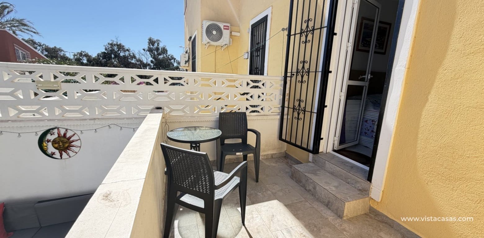 2 bedroom Apartment for sale in Villamartin - € 159,995 (Ref: 9687359)