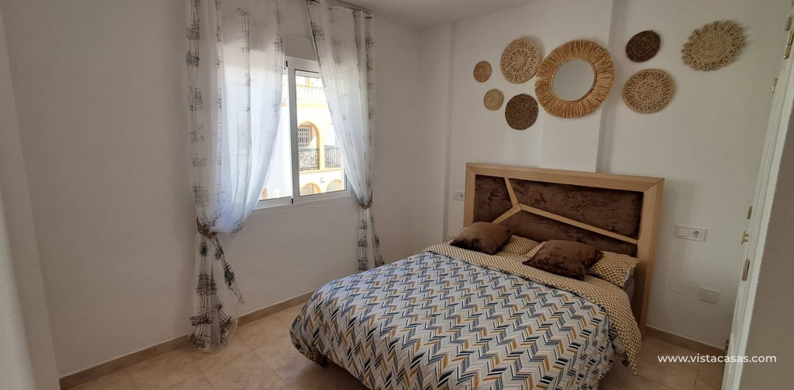 Apartamento de 2 habitaciones en La Zenia en venta - 165.000 € (Ref: 9691433)