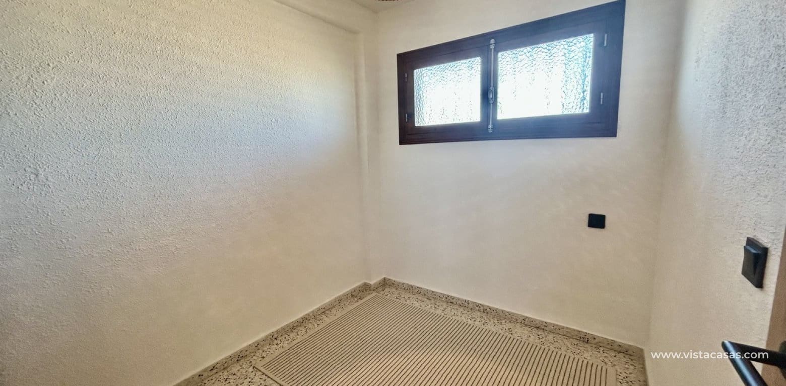 2 makuuhuone Huoneisto myytävänä paikassa Guardamar del Segura - 169 900 € (Ref: 9691439)