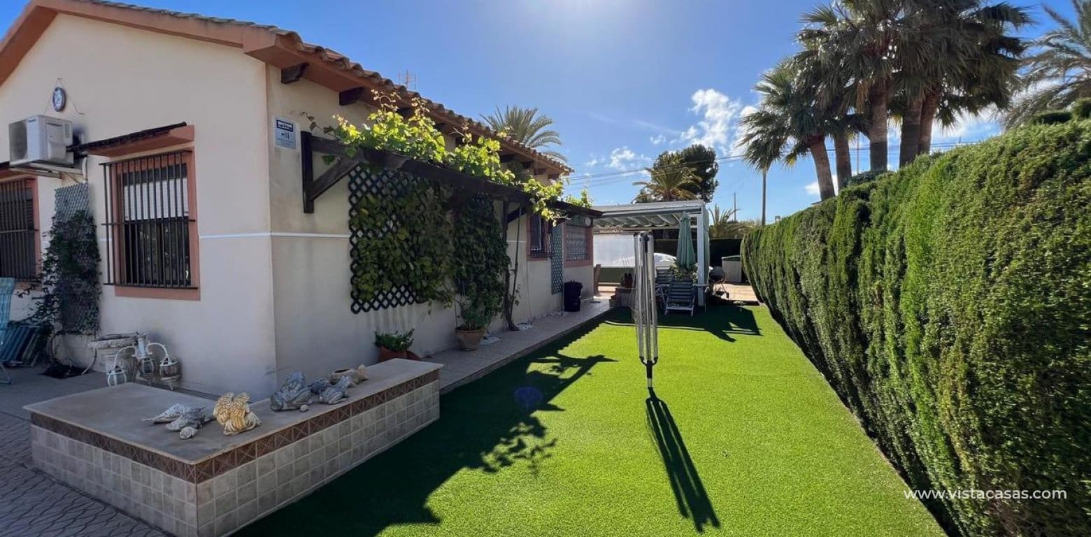 3 bedroom Villa for sale in Cabo Roig - € 790,000 (Ref: 9691440)