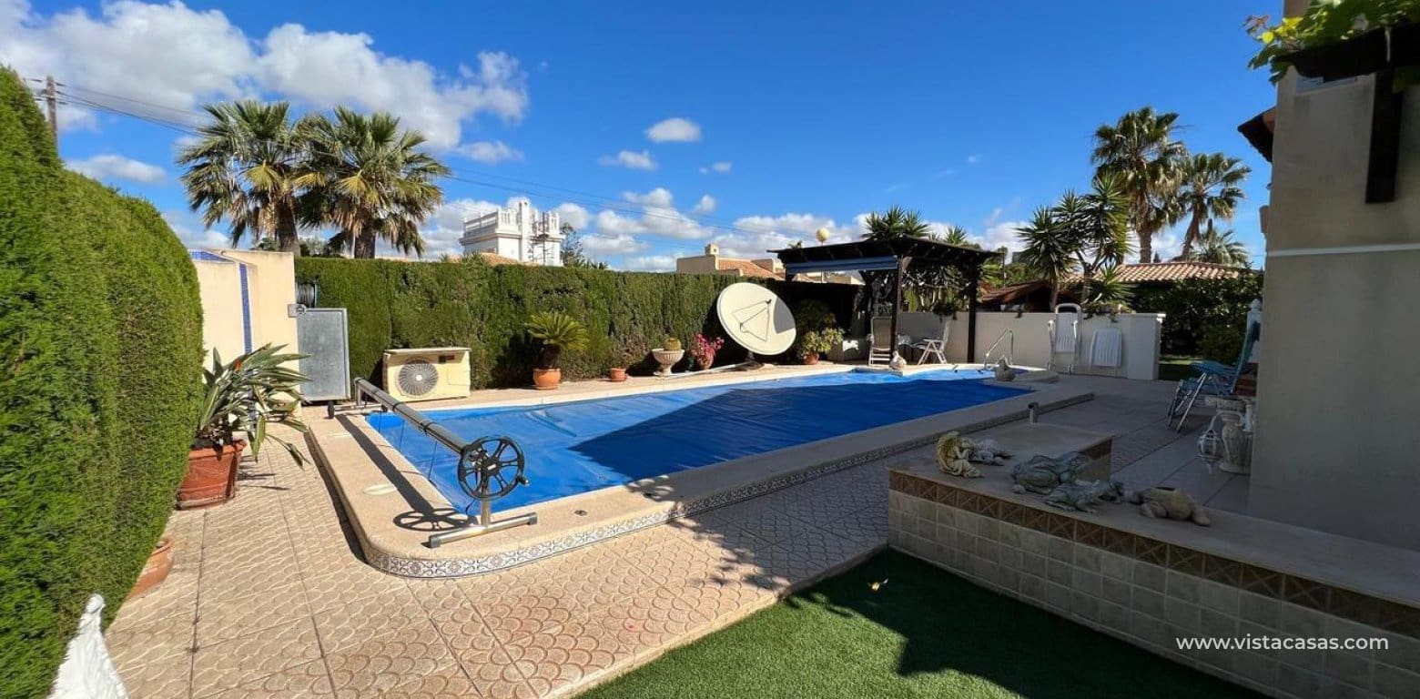 3 bedroom Villa for sale in Cabo Roig - € 790,000 (Ref: 9691440)