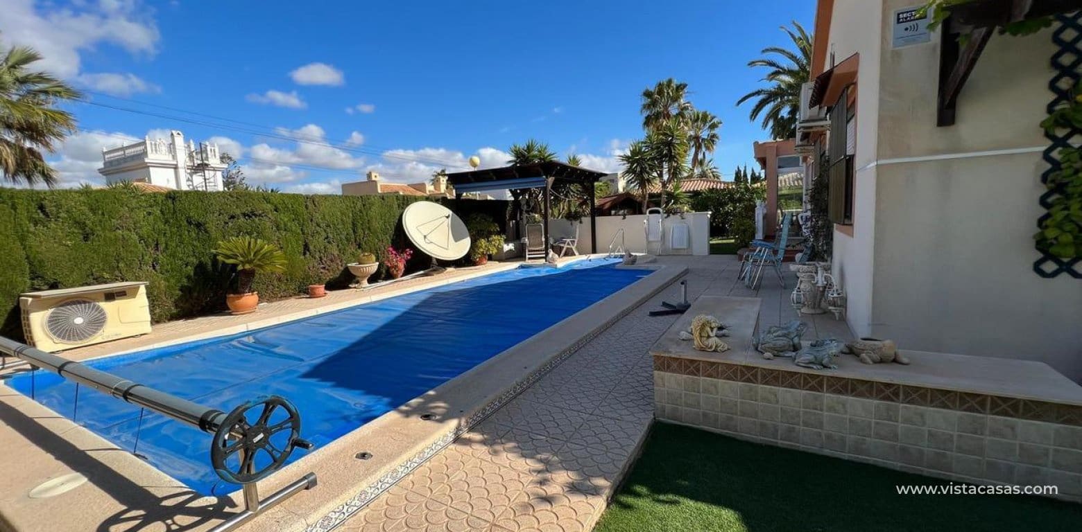 3 bedroom Villa for sale in Cabo Roig - € 790,000 (Ref: 9691440)