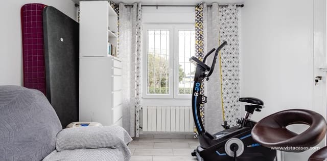 Casa de 3 habitaciones en Parque Acuático - Sector 25, Torrevieja en venta - 249.900 € (Ref: 9691442)