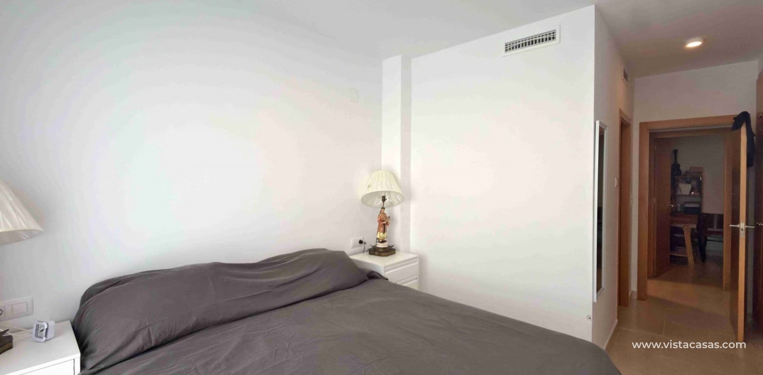 Apartamento de 2 habitaciones en San Miguel de Salinas en venta - 159.000 € (Ref: 9696635)