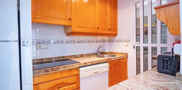 Casa de 3 habitaciones en Playa Flamenca, Orihuela en venta - 189.000 € (Ref: 9696636)