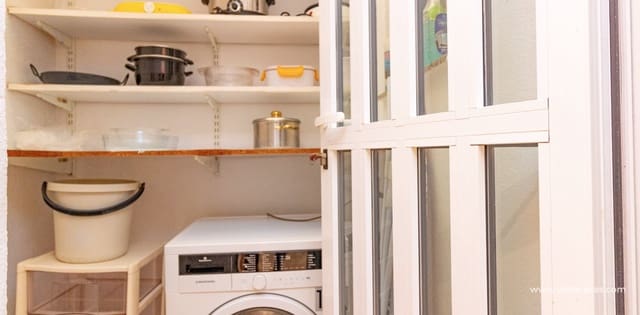 Casa de 3 habitaciones en Playa Flamenca, Orihuela en venta - 189.000 € (Ref: 9696636)