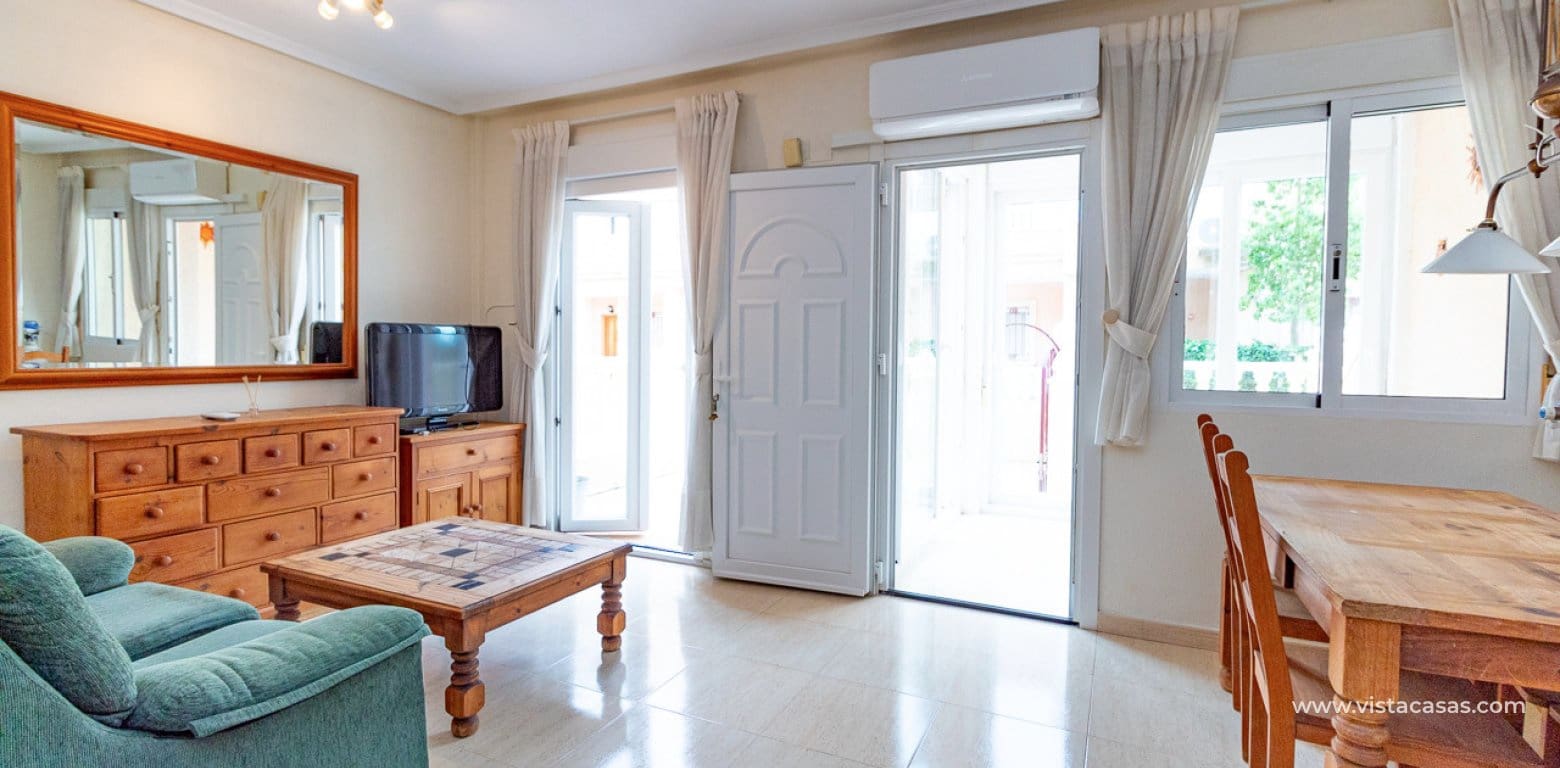 3 soveværelse Byhus til salg i Playa Flamenca - € 189.000 (Ref: 9696636)