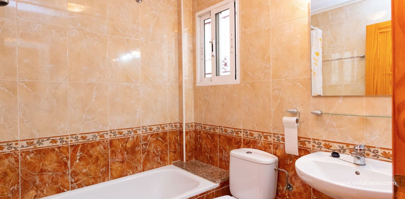 3 soveværelse Byhus til salg i Playa Flamenca - € 189.000 (Ref: 9696636)