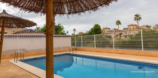 Casa de 3 habitaciones en Playa Flamenca, Orihuela en venta - 189.000 € (Ref: 9696636)