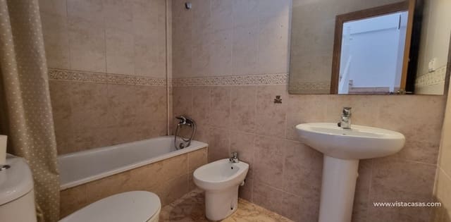 Casa de 3 habitaciones en Villamartin, Orihuela en venta - 197.500 € (Ref: 9696884)