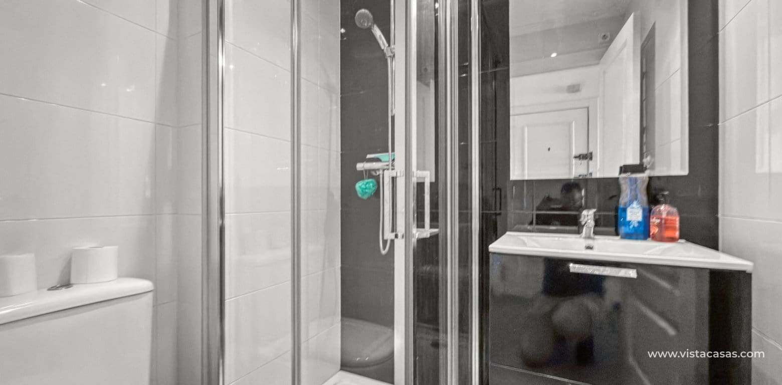 2 bedroom Apartment for sale in Villamartin - € 195,000 (Ref: 9703271)