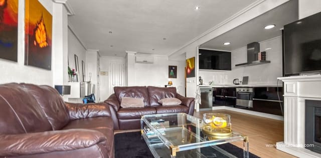 Apartamento de 2 habitaciones en Villamartin, Orihuela en venta - 195.000 € (Ref: 9703271)