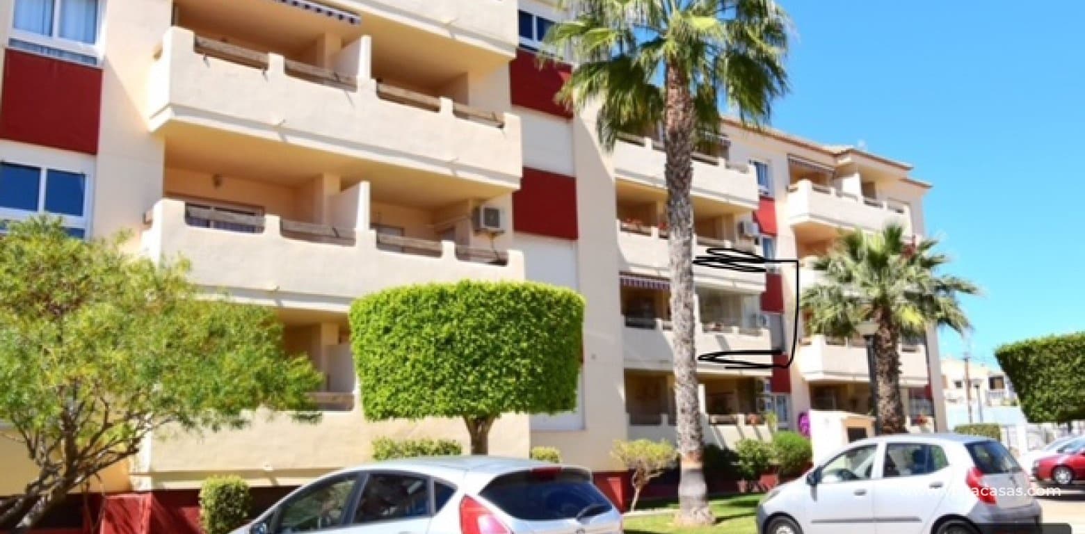 Apartamento de 2 habitaciones en Playa Flamenca en venta - 178.500 € (Ref: 9703274)
