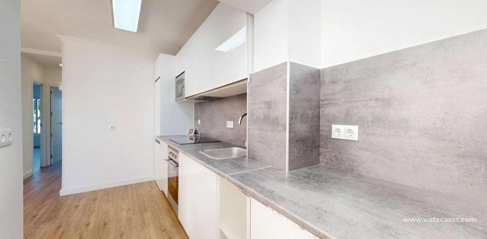 2 bedroom Apartment for sale in Villamartin - € 225,000 (Ref: 9713233)