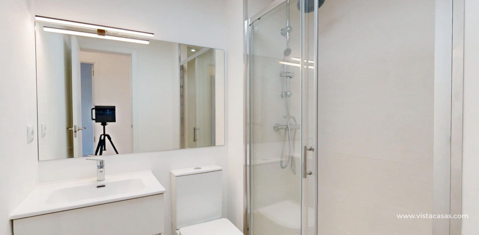 2 bedroom Apartment for sale in Villamartin - € 225,000 (Ref: 9713233)