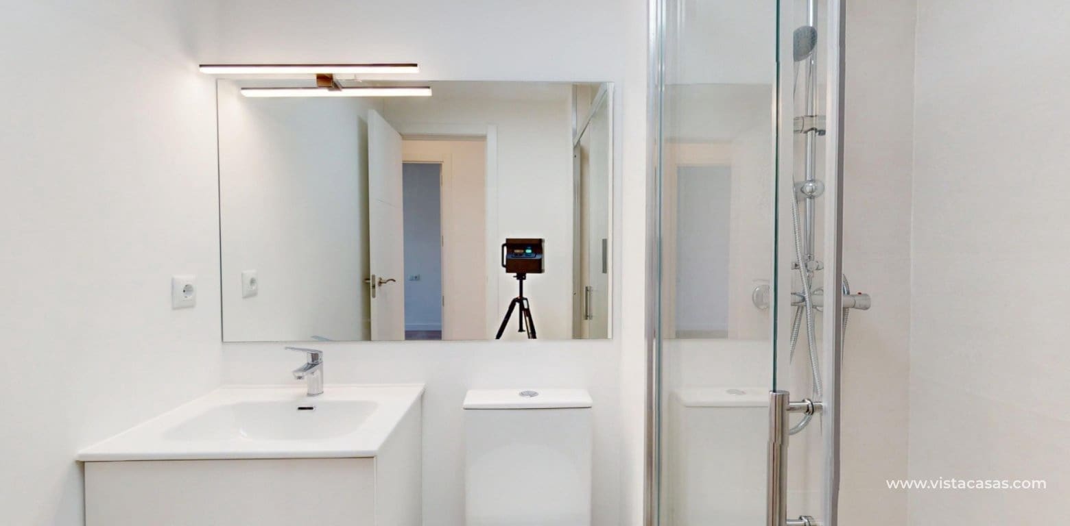 2 bedroom Apartment for sale in Villamartin - € 225,000 (Ref: 9713233)