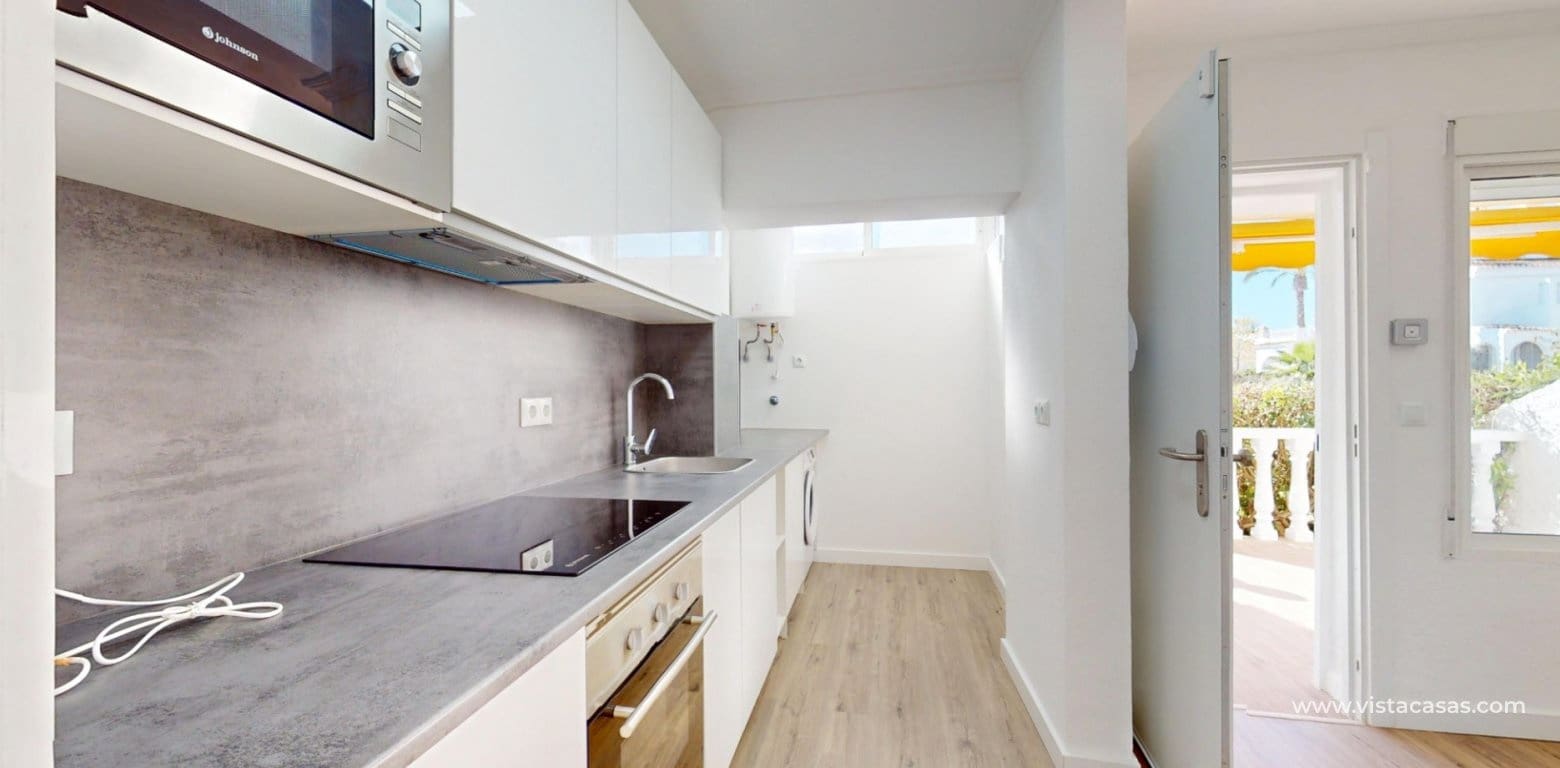 2 bedroom Apartment for sale in Villamartin - € 225,000 (Ref: 9713233)