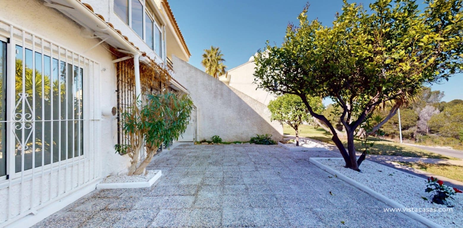 2 bedroom Apartment for sale in Villamartin - € 225,000 (Ref: 9713233)