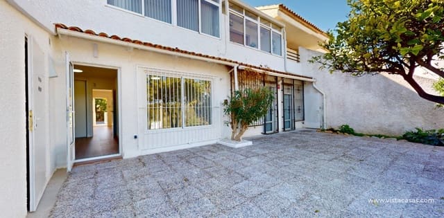 Apartamento de 2 habitaciones en Villamartin, Orihuela en venta - 225.000 € (Ref: 9713233)