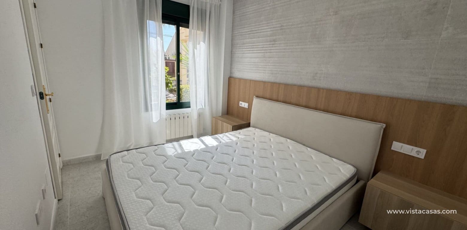 2 bedroom Apartment for sale in Villamartin - € 249,000 (Ref: 9715357)