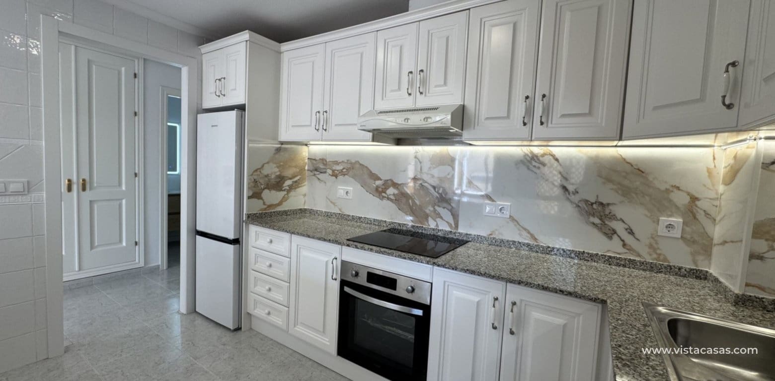 2 bedroom Apartment for sale in Villamartin - € 249,000 (Ref: 9715357)