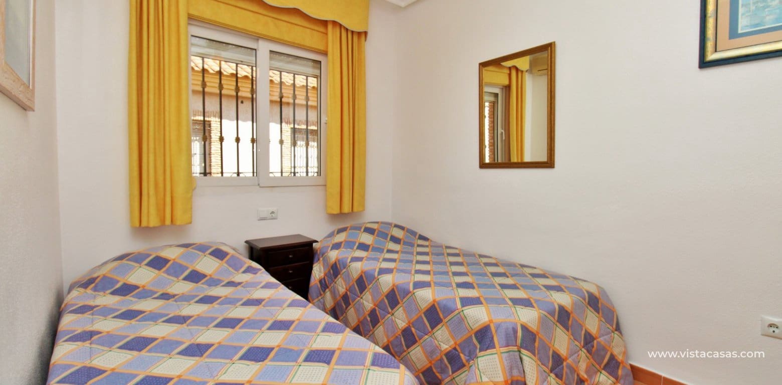 Casa de 3 habitaciones en Playa Flamenca en venta con piscina - 249.950 € (Ref: 9716669)