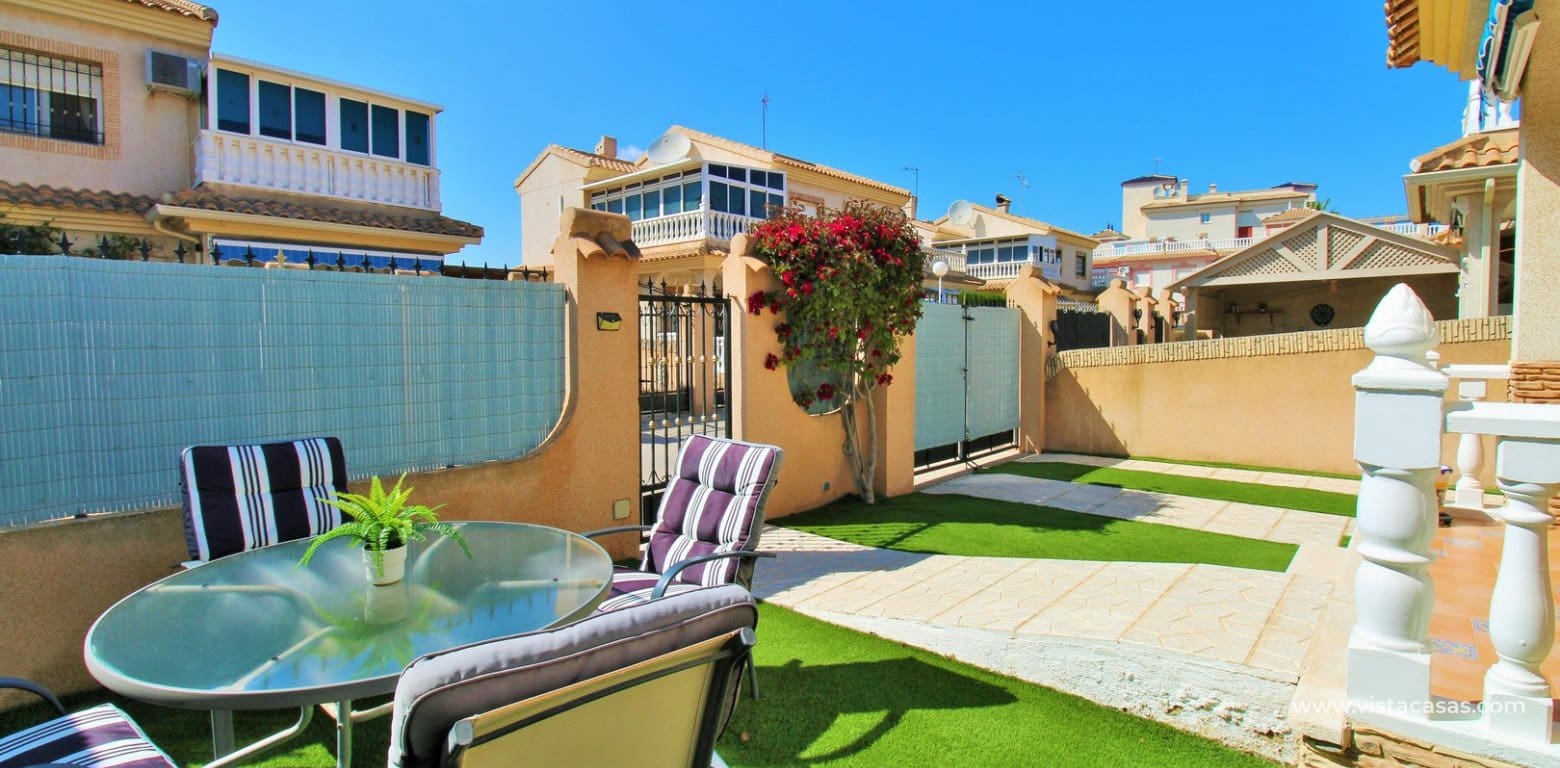 Casa de 3 habitaciones en Playa Flamenca en venta con piscina - 249.950 € (Ref: 9716669)