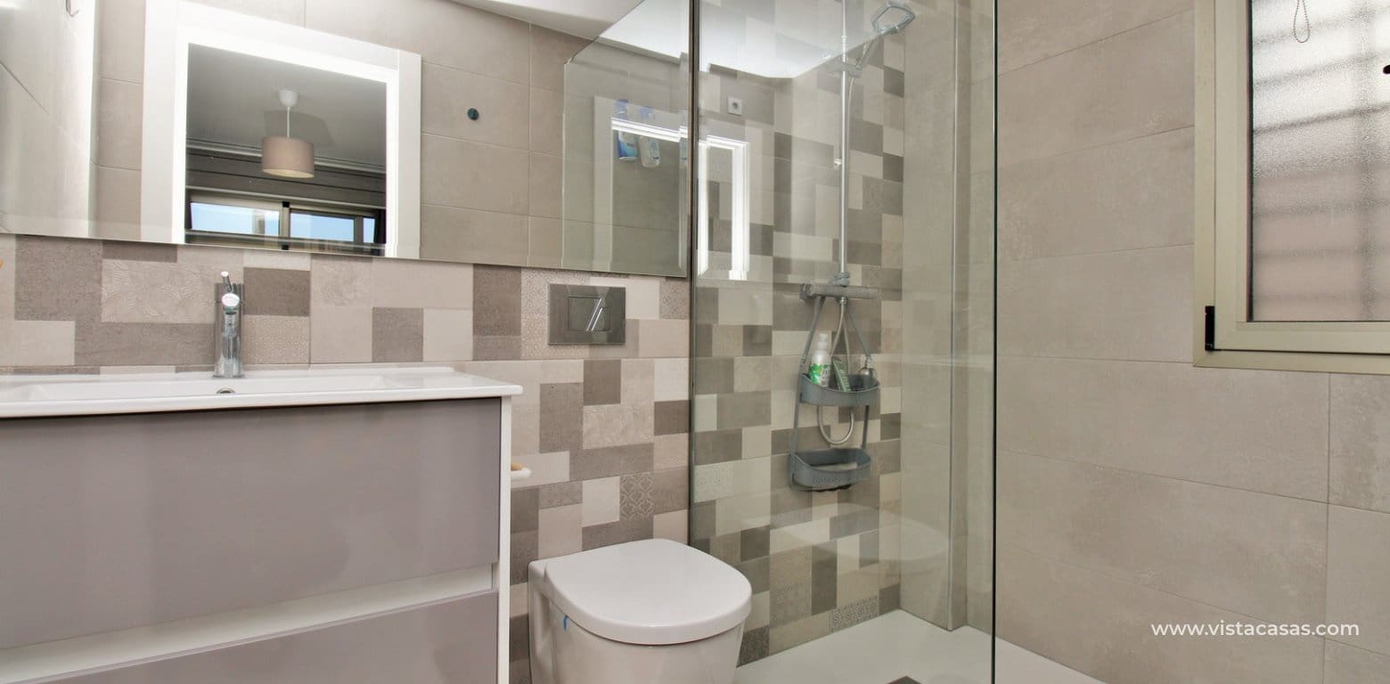 3 sovrum Villa till salu i Villamartin med pool - 375 000 € (Ref: 9719309)