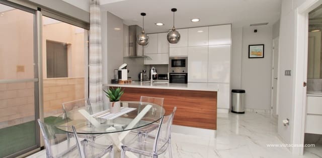 3 soverom Villa til salgs i Villamartin, Orihuela med svømmebasseng - € 375 000 (Ref: 9719309)