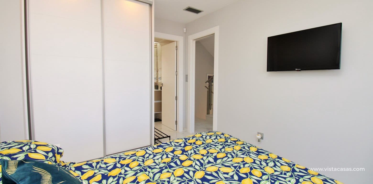 3 sovrum Villa till salu i Villamartin med pool - 375 000 € (Ref: 9719309)