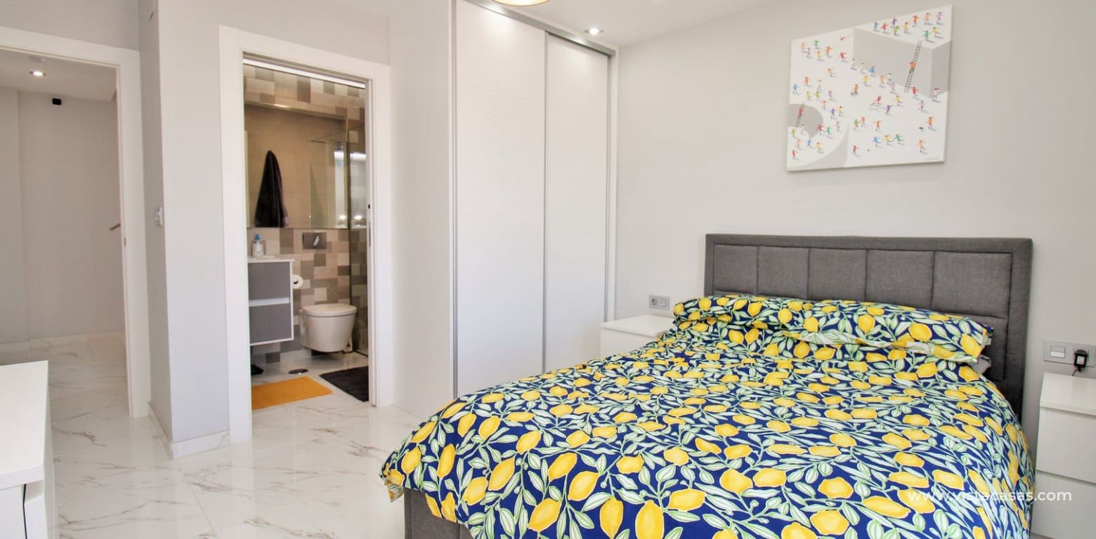 3 sovrum Villa till salu i Villamartin med pool - 375 000 € (Ref: 9719309)