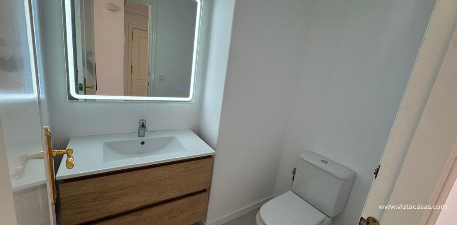 2 bedroom Apartment for sale in Villamartin - € 249,000 (Ref: 9723515)