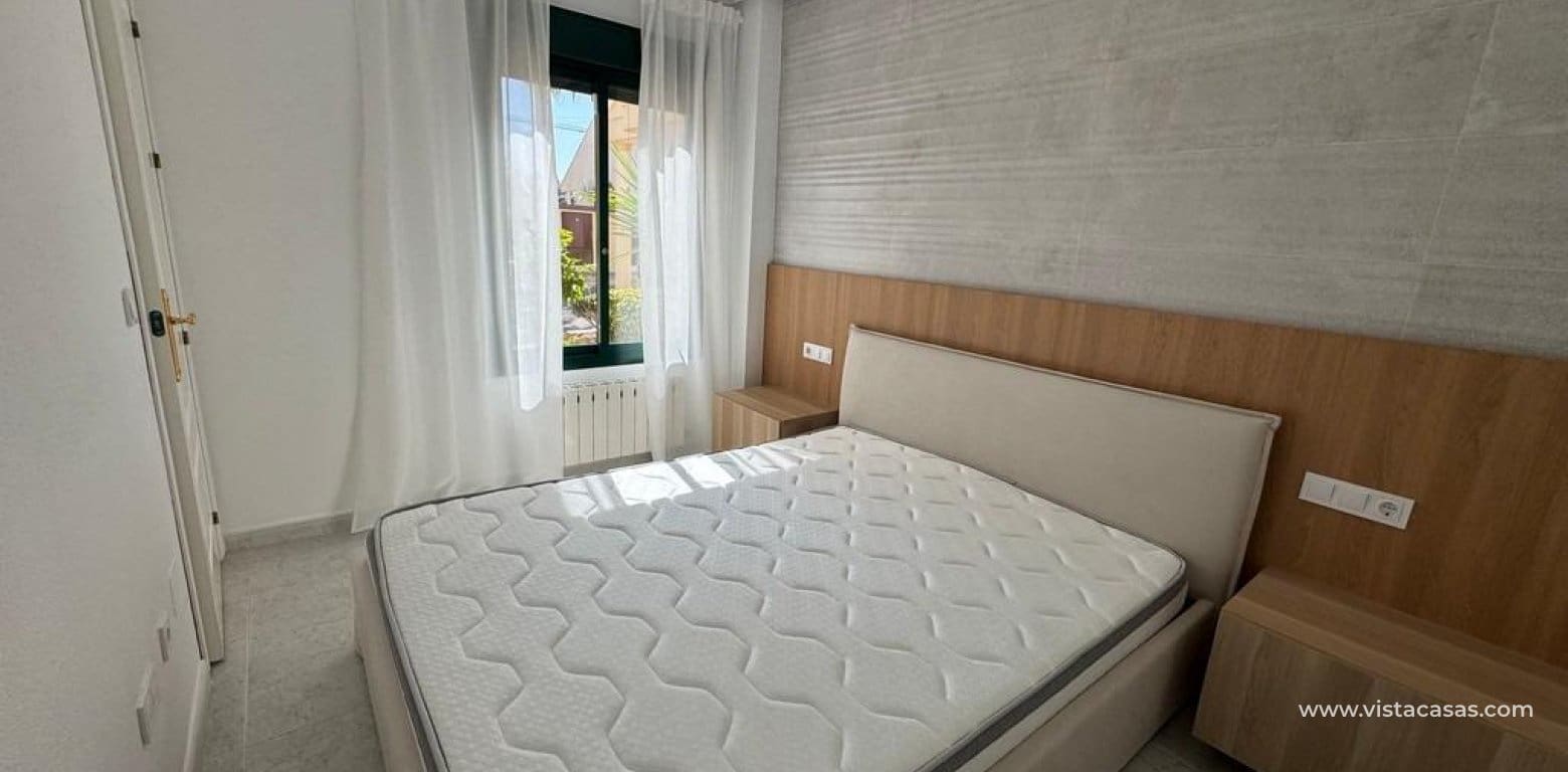 2 bedroom Apartment for sale in Villamartin - € 249,000 (Ref: 9723515)