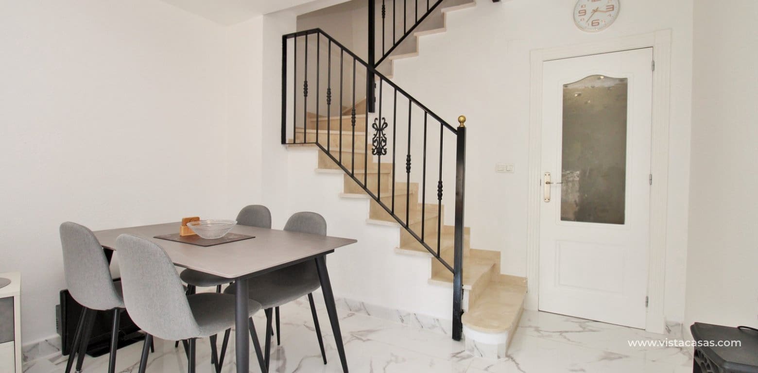 2 Zimmer Haus zu verkaufen in Villamartin mit Pool - 169.000 € (Ref: 9724993)