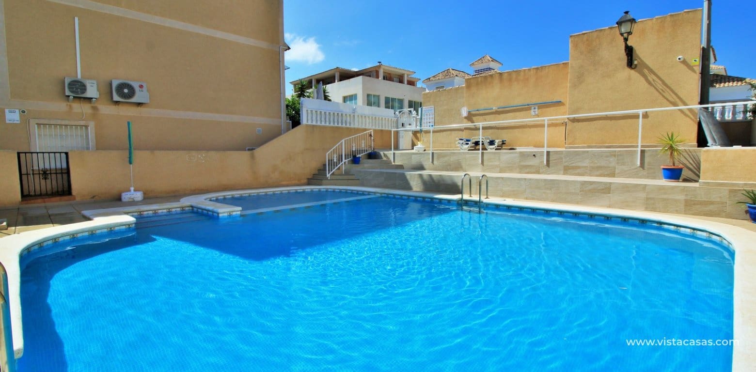 2 Zimmer Haus zu verkaufen in Villamartin mit Pool - 169.000 € (Ref: 9724993)