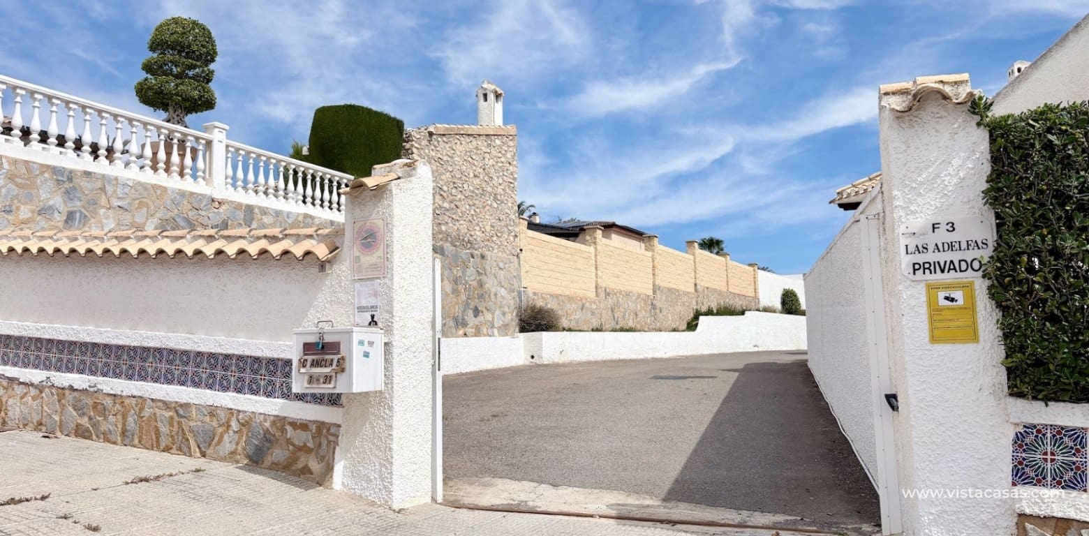 4 bedroom Townhouse for sale in Cabo Roig - € 390,000 (Ref: 9727529)