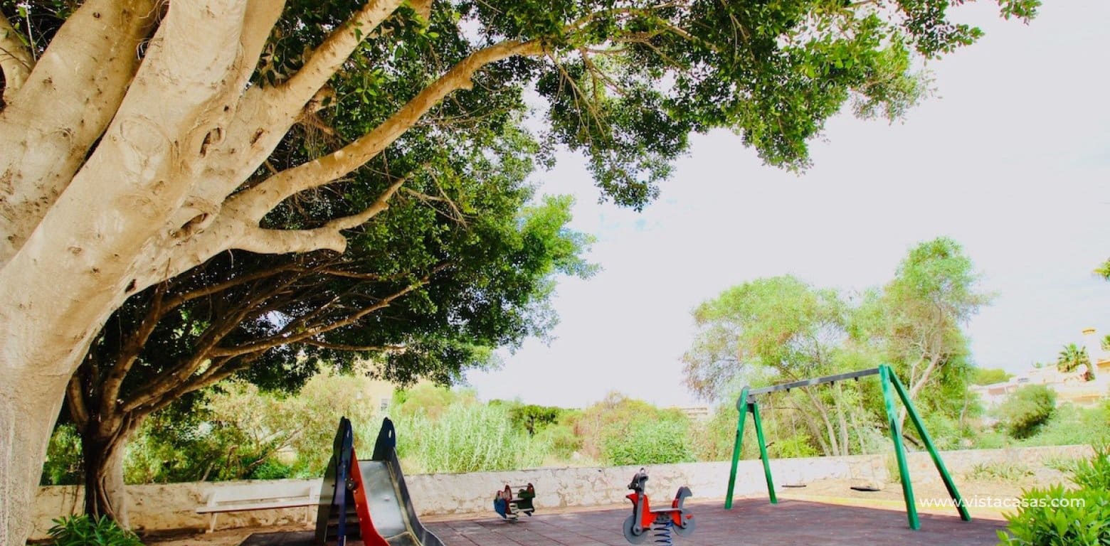 4 bedroom Townhouse for sale in Cabo Roig - € 390,000 (Ref: 9727529)