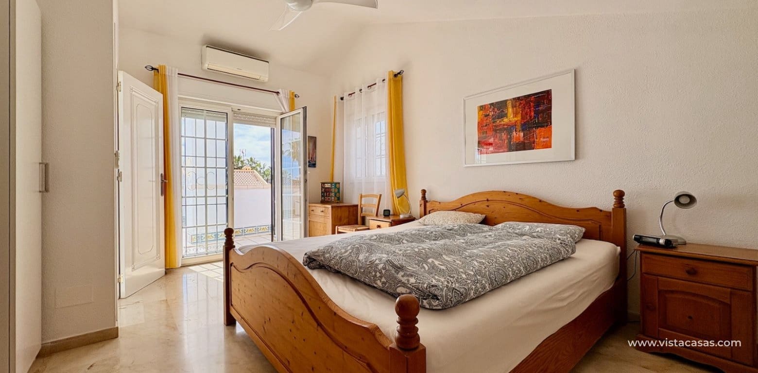 3 quarto Moradia para venda em Villamartin - 289 000 € (Ref: 9727530)