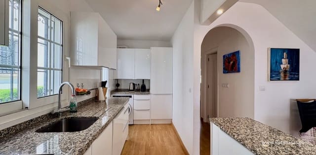 Chalet de 3 habitaciones en Villamartin, Orihuela en venta - 289.000 € (Ref: 9727530)