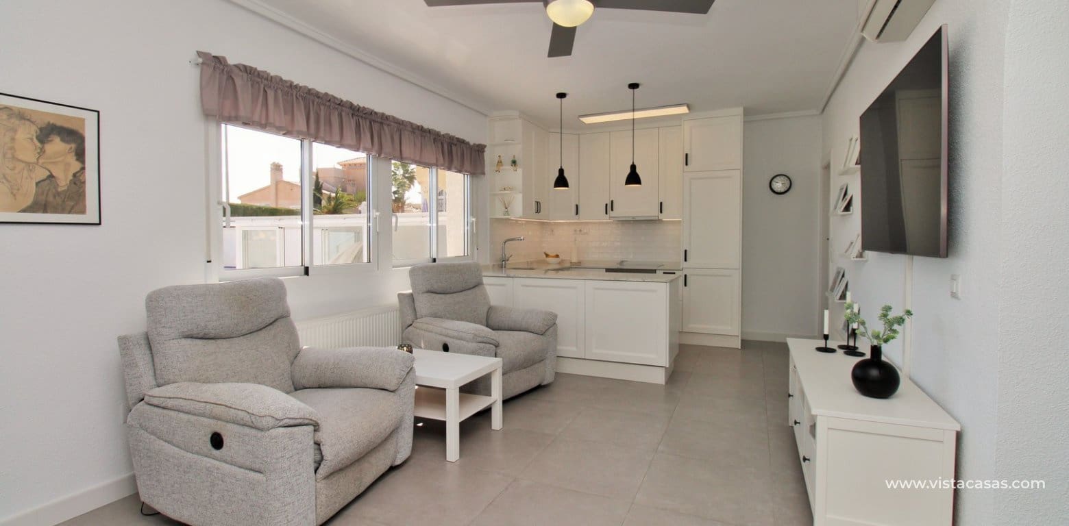 3 slaapkamer Villa te koop in Villamartin met zwembad - € 499.000 (Ref: 9729514)