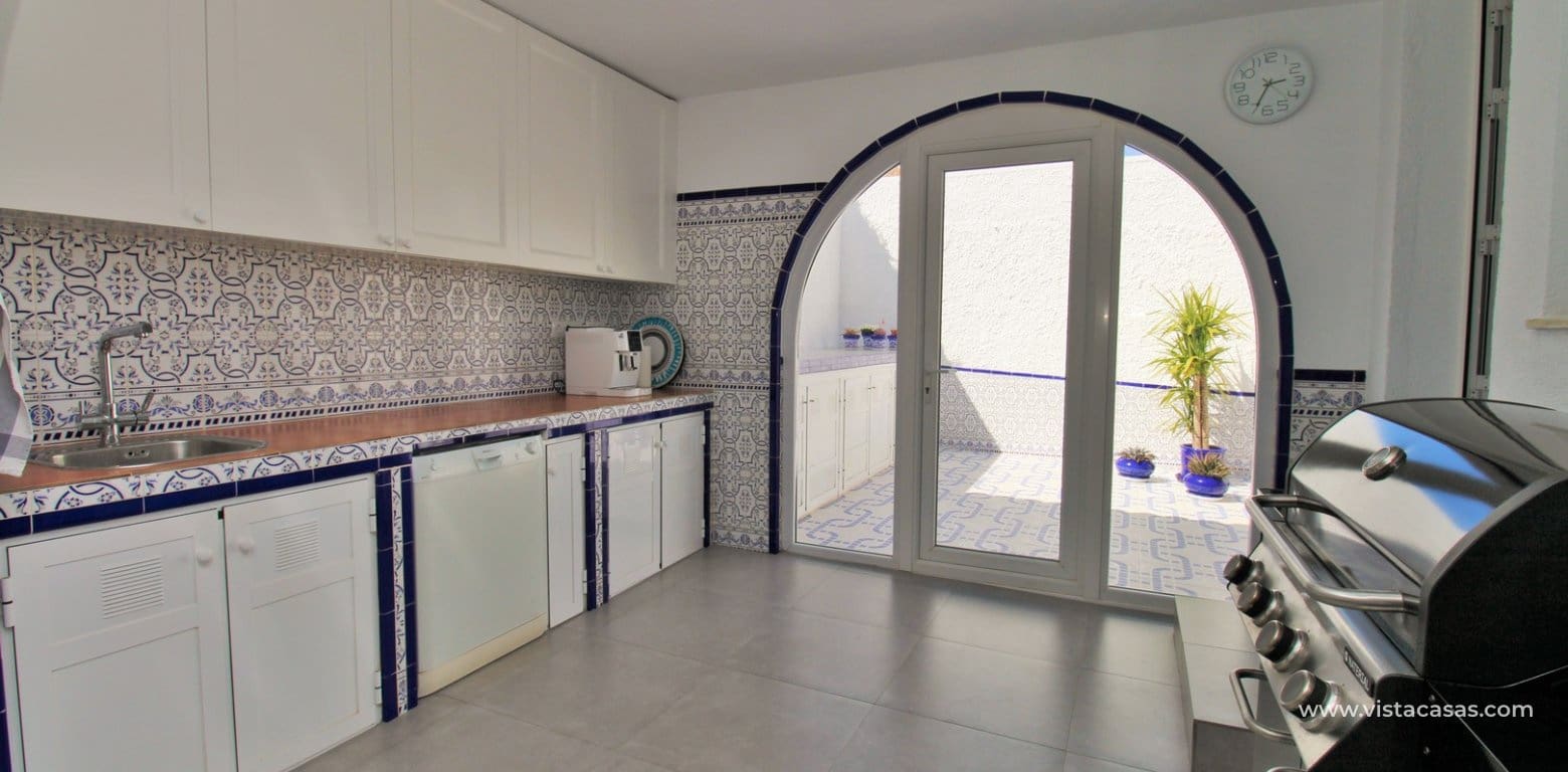 3 slaapkamer Villa te koop in Villamartin met zwembad - € 499.000 (Ref: 9729514)