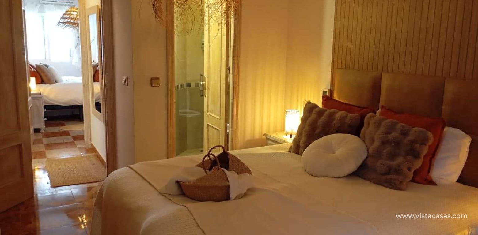 Apartamento de 2 habitaciones en Villamartin en venta - 149.995 € (Ref: 9735958)