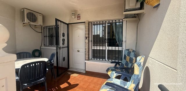 Apartamento de 2 habitaciones en Villamartin, Orihuela en venta - 149.995 € (Ref: 9735958)