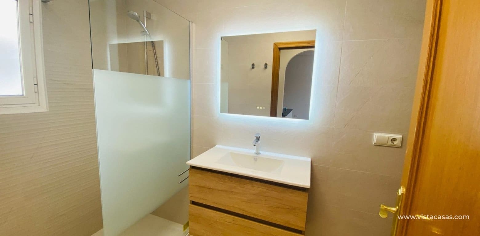 2 slaapkamer Appartement te koop in Villamartin - € 174.000 (Ref: 9735959)