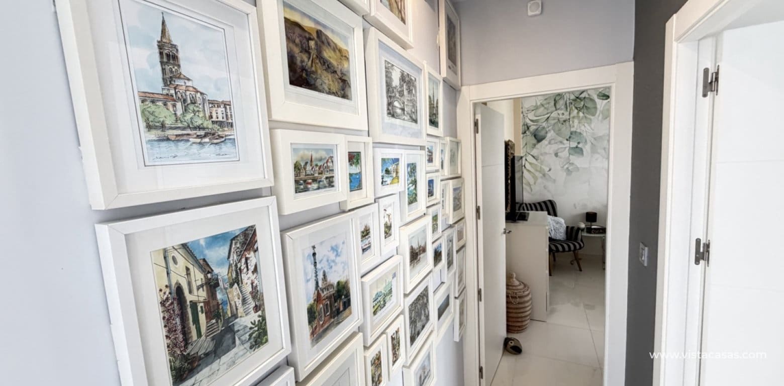 3 bedroom Villa for sale in Villamartin - € 460,000 (Ref: 9739100)