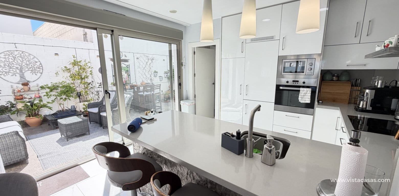 3 bedroom Villa for sale in Villamartin - € 460,000 (Ref: 9739100)