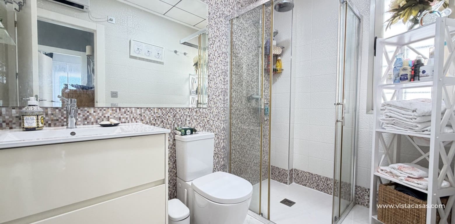 3 bedroom Villa for sale in Villamartin - € 460,000 (Ref: 9739100)