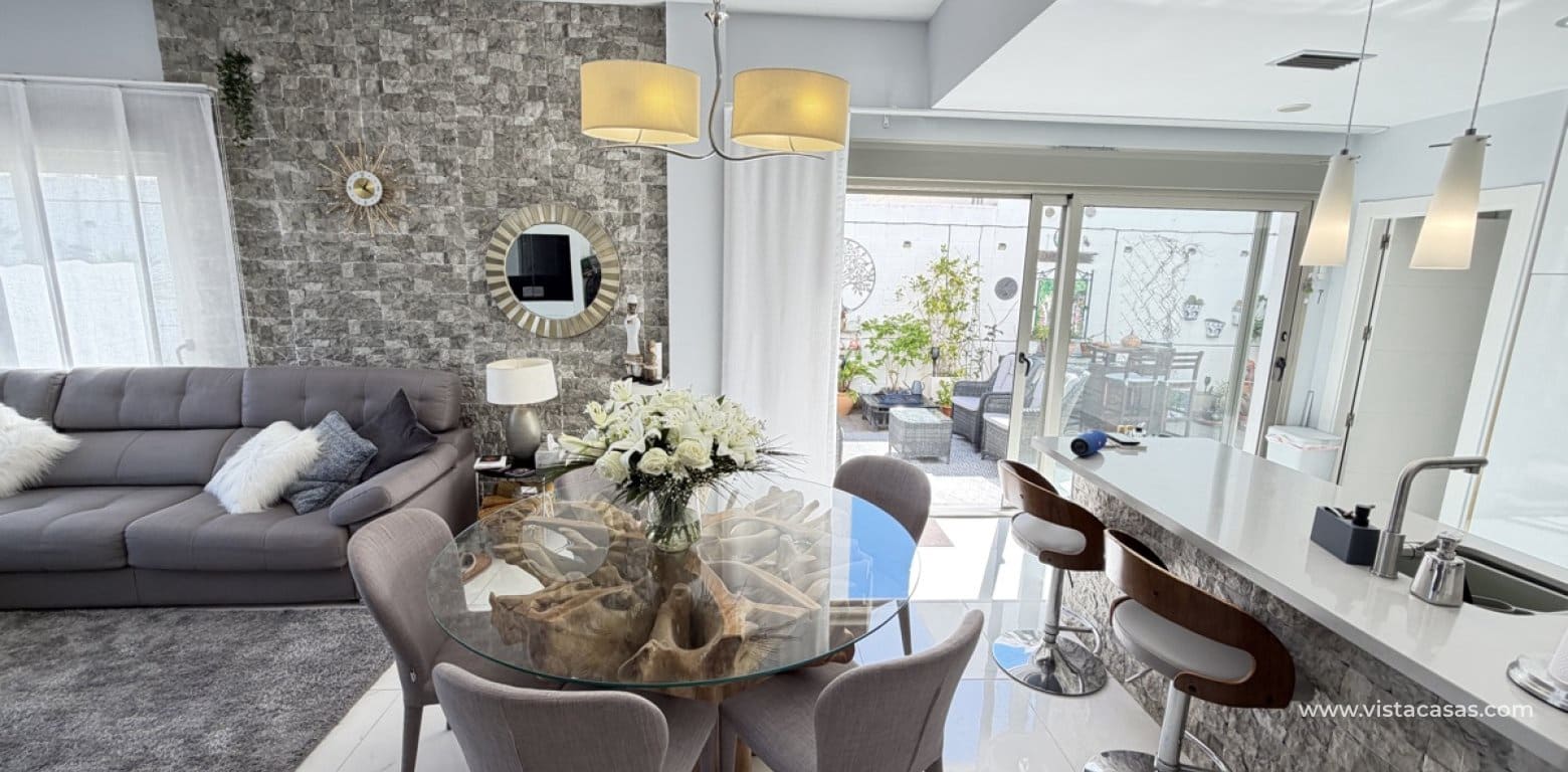 3 bedroom Villa for sale in Villamartin - € 460,000 (Ref: 9739100)