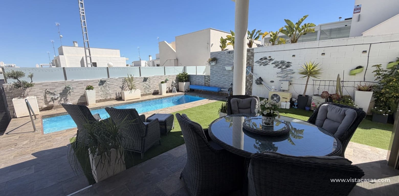 3 bedroom Villa for sale in Villamartin - € 460,000 (Ref: 9739100)